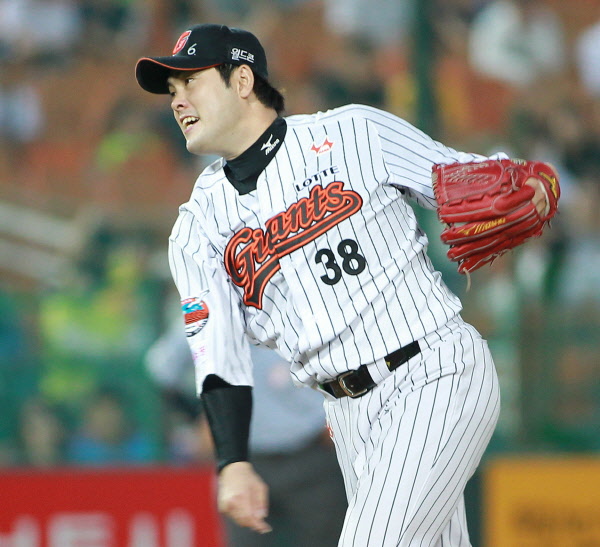 정대현선수의 마무리 역투모습